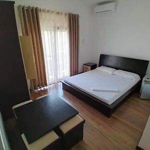 Hotel Yjet, Pogradec